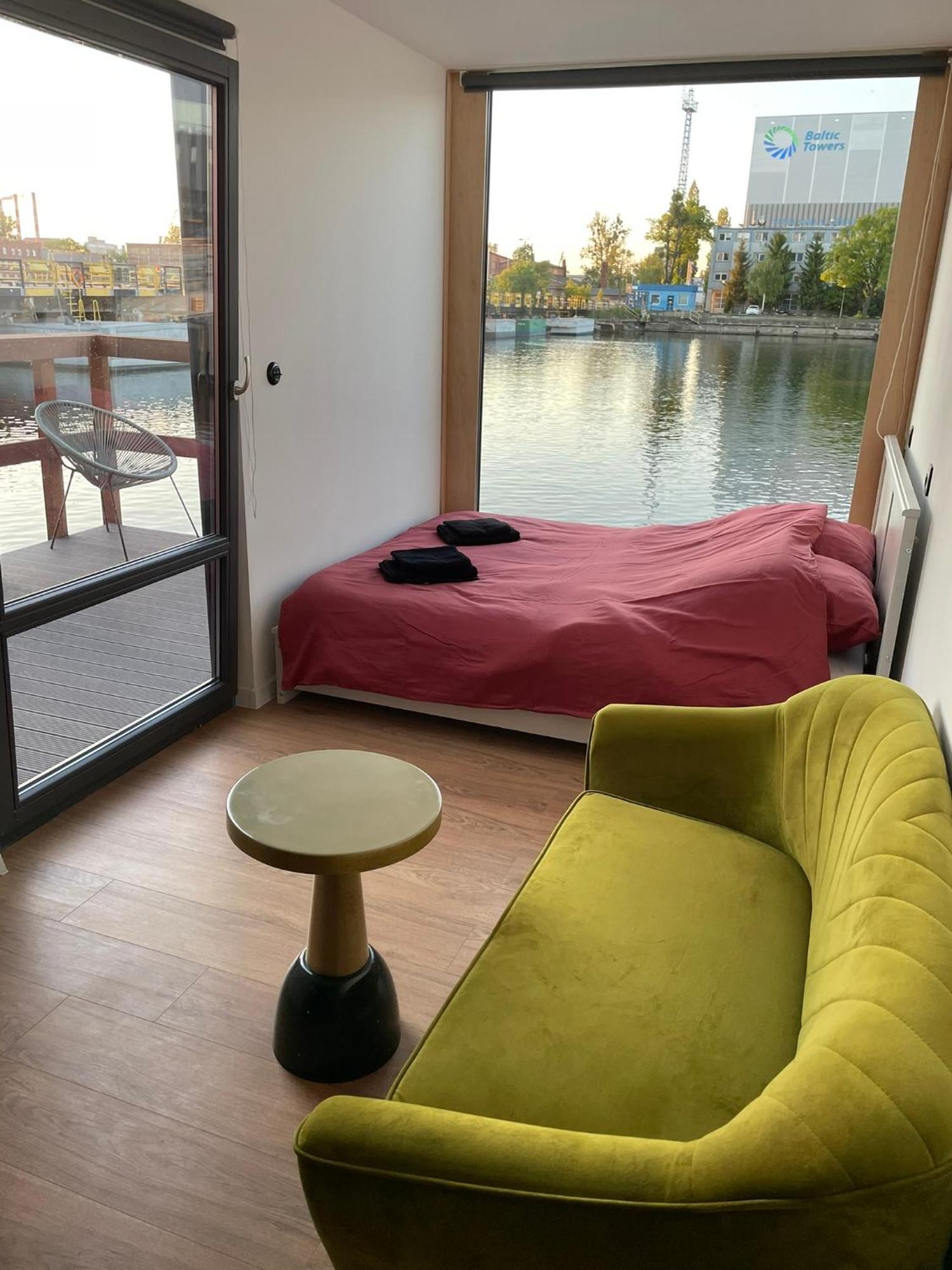 Semesterbostad Widoki 1 The Unique Waterfront House